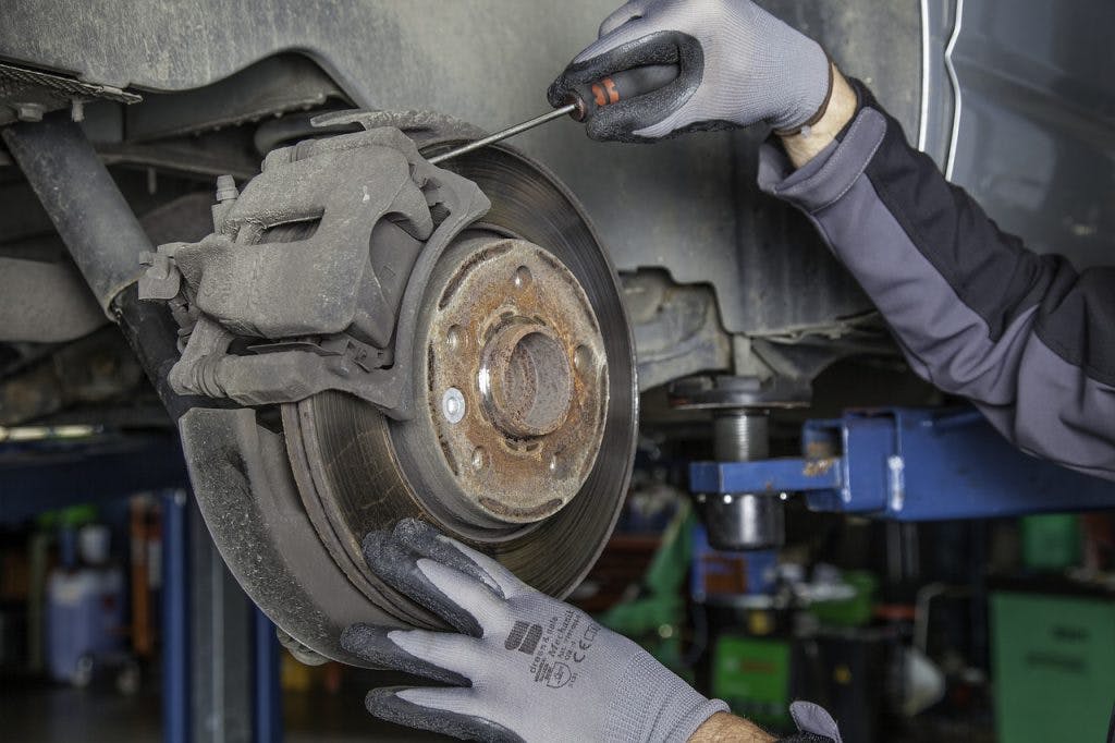 NuBrakes Blog 7 Things to Look for When Choosing the Best Dallas Brake Repair Service Near You Image