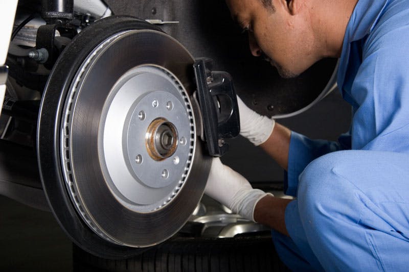 featured image thumbnail for post What Is Mobile Brake Repair & How Does It Work?